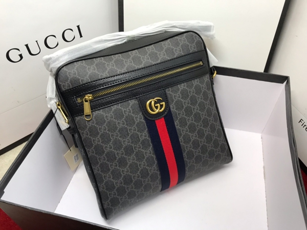 激安グッチバッグコピー背面デザイン